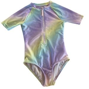 GAP Girl’s Tie-Dye Swim Rash Guard One-Piece  Size: S (6-7)